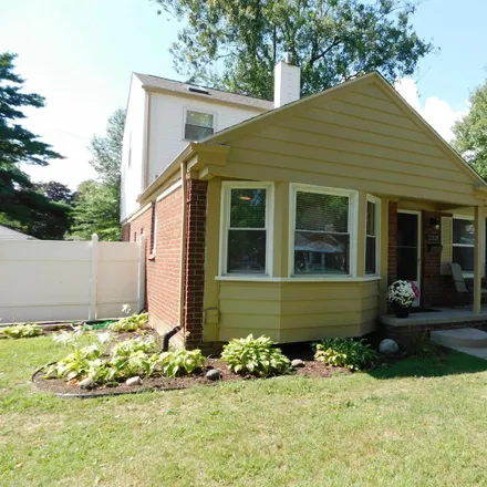 Buy this 2 bed house on Saint Pauls School in Oconnor Street, Saint Clair Shores