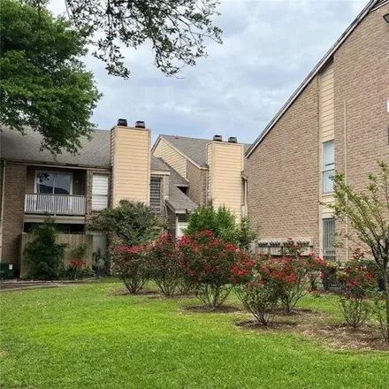 Rent this 1 bed condo on Wicklow in Houston, TX 77031