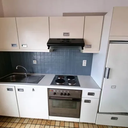 Rent this 1 bed apartment on Chaussée de Lodelinsart 109 in 6060 Charleroi, Belgium