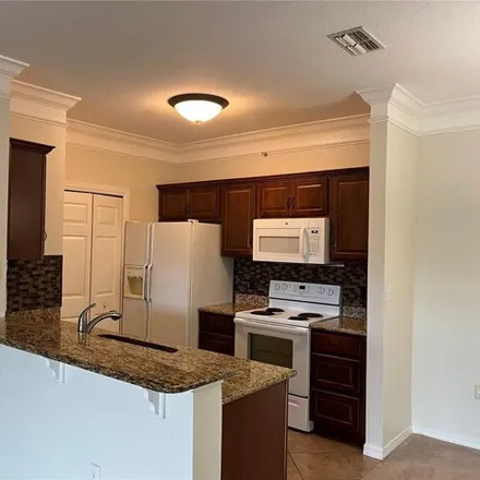 Image 2 - Cypress Fairway Apartments, Southlawn Avenue, Orlando, FL 32811, USA - Condo for rent
