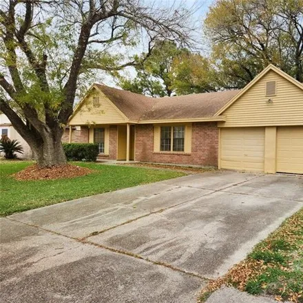 Buy this 3 bed house on 7406 Shoshone Drive in Harris County, TX 77521