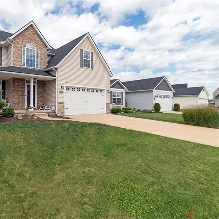 Buy this 4 bed house on 37570 Soaring Court in North Ridgeville, OH 44039