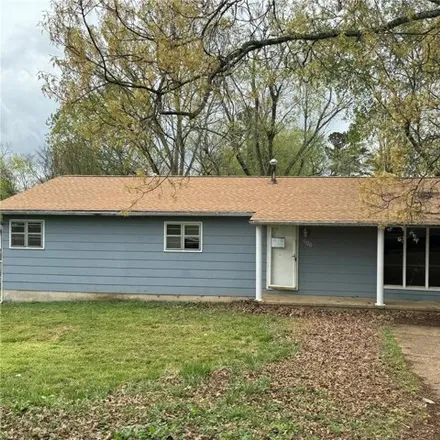 Buy this 3 bed house on 628 Apricot Street in Doniphan, Ripley County
