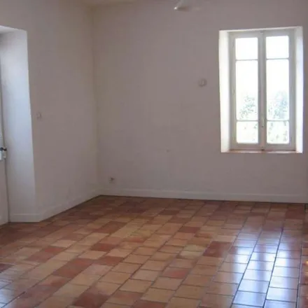 Image 2 - 35 Avenue des Marronniers, 26730 Hostun, France - Apartment for rent