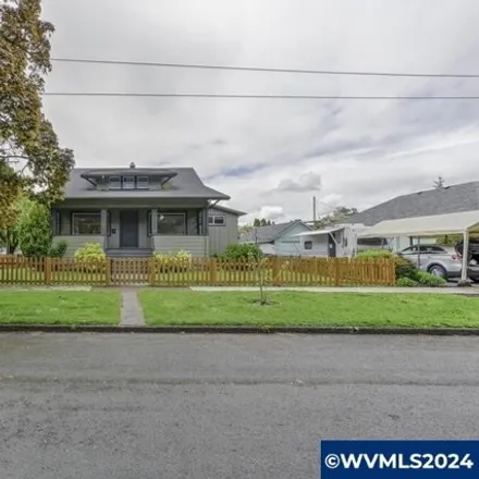 Buy this 5 bed house on 1509 5th Street Northeast in Salem, OR 97301
