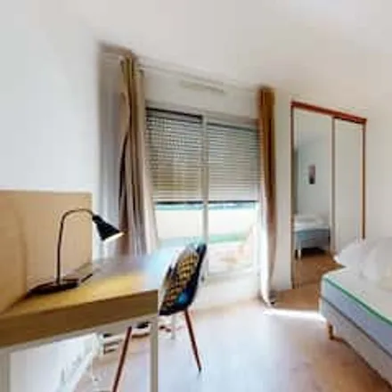 Rent this 4 bed room on 5 Allée des Myosotis in 93110 Rosny-sous-Bois, France