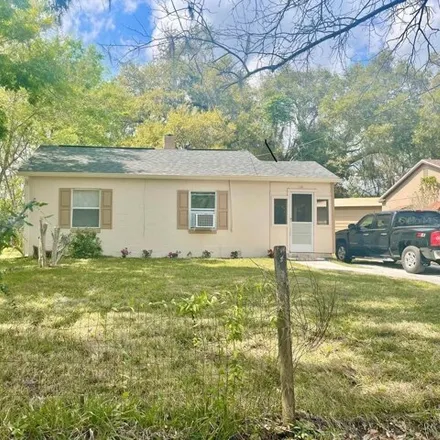 Rent this 3 bed house on 708 Hazel Avenue in Brooksville, Hernando County