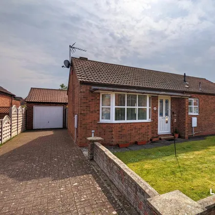 Buy this 2 bed house on Pasture Crescent in Filey, YO14 0BP