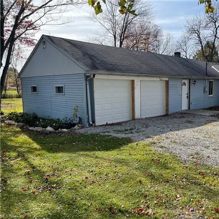 Image 3 - 9262 Spieth Road, Litchfield Township, OH 44253, USA - House for sale