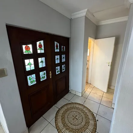 Rent this 1 bed apartment on 22 Snowdrop Avenue in Waterkloof Glen, Pretoria