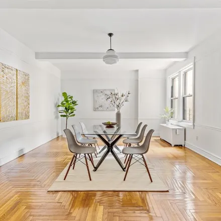 Buy this studio apartment on 135 EASTERN PARKWAY 3K in Prospect Heights