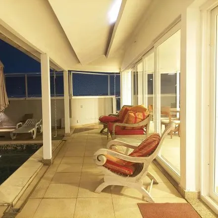 Buy this 4 bed apartment on Avenida Ayrton Senna 810 in Barra da Tijuca, Rio de Janeiro - RJ