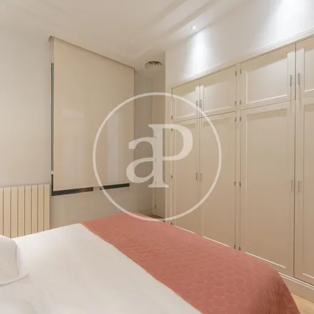 Image 6 - Calle de Sagasta, 19, 28071 Madrid, Spain - Apartment for rent