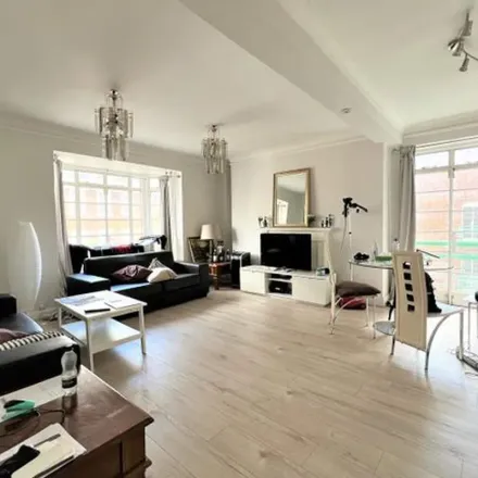Image 5 - Stucley Place, London, NW1 8NS, United Kingdom - Apartment for rent