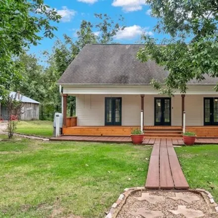 Buy this 4 bed house on 206 County Road 701 in Jasper County, TX 77612