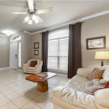Image 5 - 135 Fraternity Row, College Station, TX 77845, USA - Condo for sale