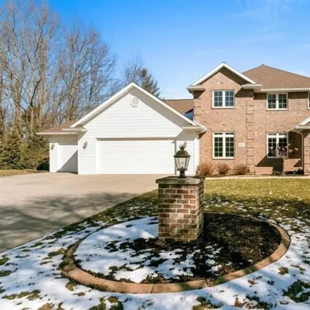 Buy this 5 bed house on 2701 Ichabod Lane in Howard, WI 54313