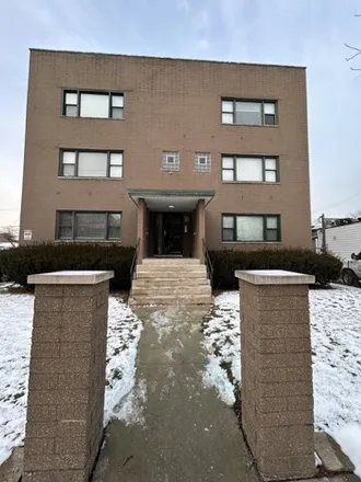Rent this 2 bed house on 734-736 East 95th Street in Chicago, IL 60617