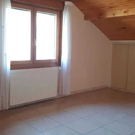 Rent this 5 bed apartment on 90 Route de Taninges in 74100 Vétraz-Monthoux, France