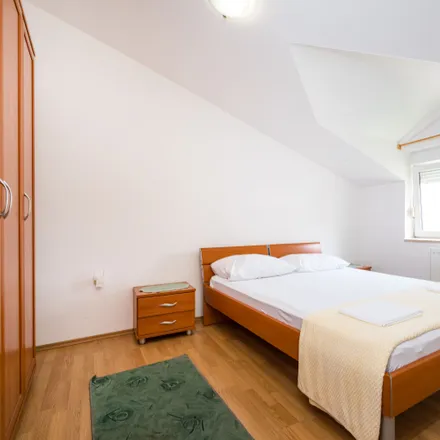 Image 2 - Zadarska ulica, 53291 Grad Novalja, Croatia - Apartment for rent