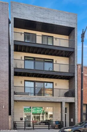 Buy this 3 bed condo on 3051 West Armitage Avenue in Chicago, IL 60647
