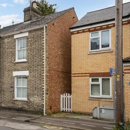 Buy this 2 bed house on School court in Catharine Street, Cambridge