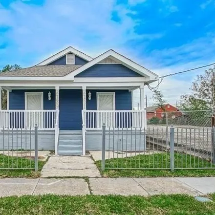 Rent this 4 bed house on 3141 Law Street in New Orleans, LA 70117