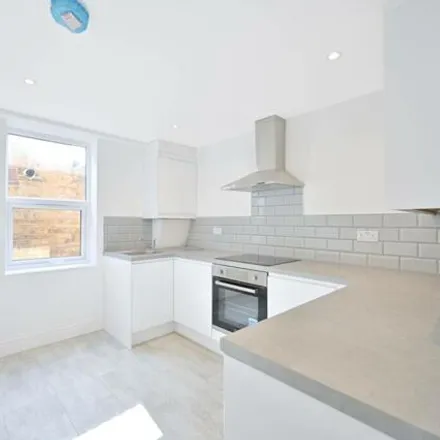 Image 4 - Domino's, 758A Bath Road, London, TW5 9TY, United Kingdom - Apartment for rent