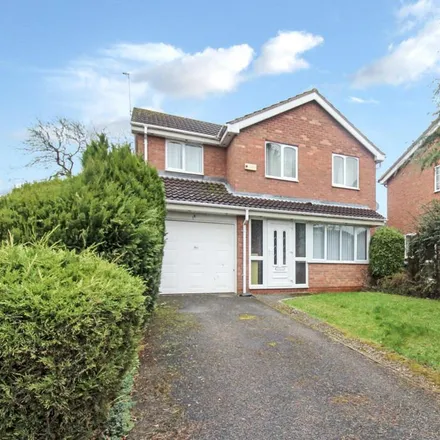 Rent this 4 bed house on Plover Crescent in Leicester, LE4 1EB