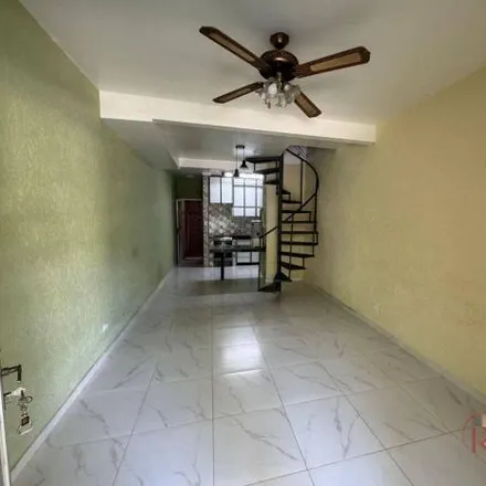 Rent this 2 bed house on Avenida Padre Anchieta in Vila Itapanhaú, Bertioga - SP