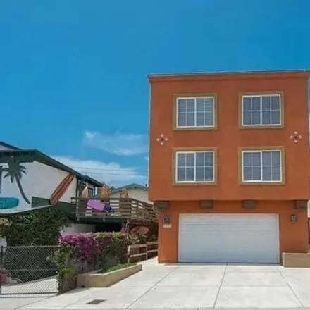 Rent this 3 bed house on 177 Santa Paula Avenue in Silver Strand, Ventura County