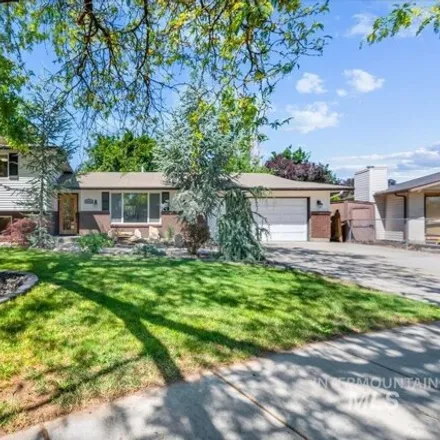 Buy this 4 bed house on 4419 N Patton Ave in Boise, Idaho