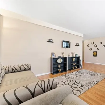 Image 6 - 2475 W 16th St Apt 14k, Brooklyn, New York, 11214 - Apartment for sale