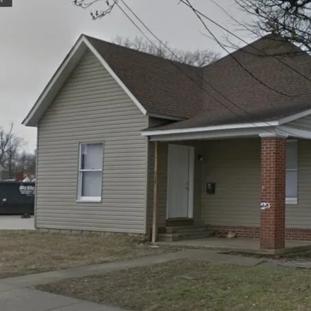 Buy this 4 bed house on 538 South Beveridge Street in Carbondale, IL 62901