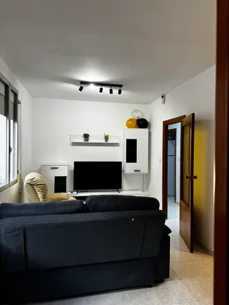 Image 1 - San Jorge, Calle de Bravo Murillo, 329, 28020 Madrid, Spain - Apartment for rent
