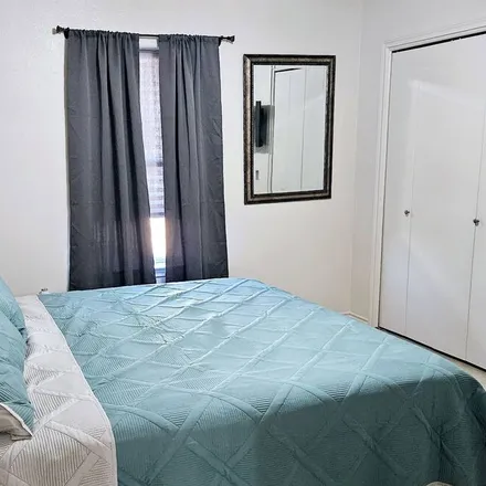 Rent this studio house on Brownsville