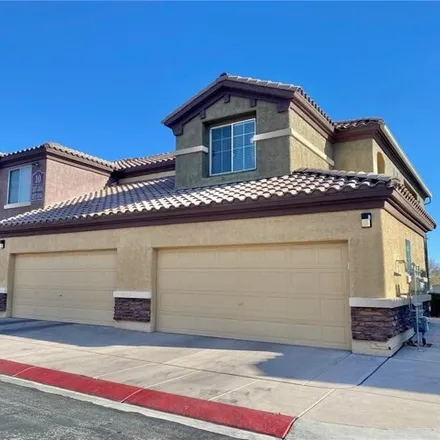 Rent this 3 bed condo on West Private Drive in Las Vegas, NV 89159