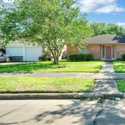 Buy this 3 bed house on Wedgewood Elementary School in David Glen Drive, Friendswood