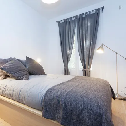 Rent this 1 bed apartment on Carrer de Villarroel in 3, 08011 Barcelona