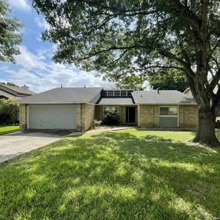 Rent this 4 bed house on 9611 Chelmsford in Bexar County, TX 78239