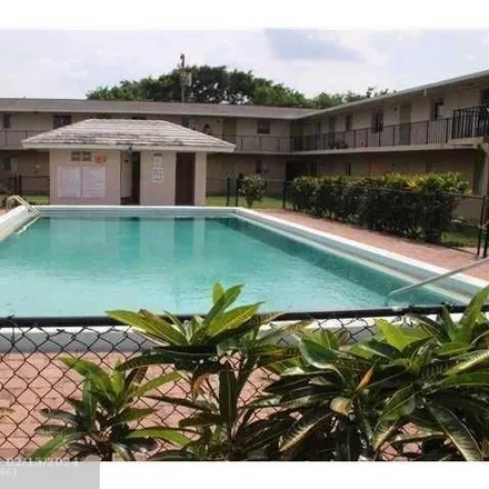 Buy this 1 bed condo on 1829 N A St Apt 6 in Florida, 33460