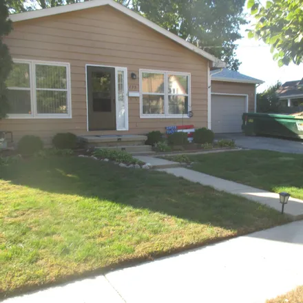 Buy this 3 bed house on 235 North Grove Street in Carpentersville, IL 60110