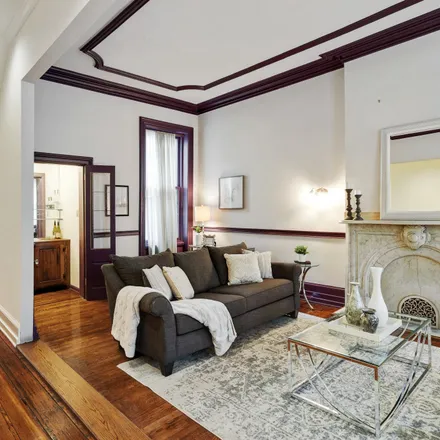 Image 5 - 2105 Pine Street, Philadelphia, PA 19103, USA - Townhouse for sale