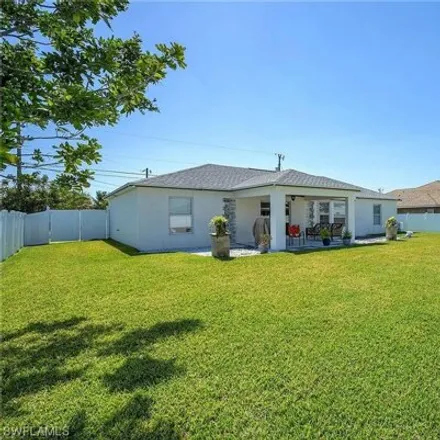 Image 7 - 2103 Northeast 15th Street, Cape Coral, FL 33909, USA - House for sale