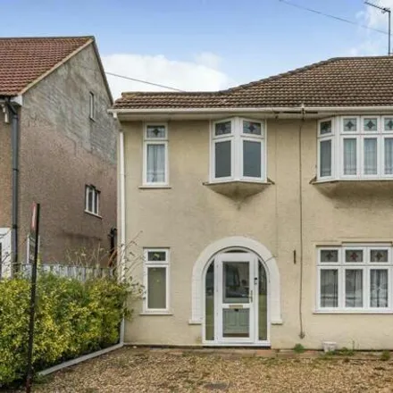 Buy this 4 bed duplex on Chessington Avenue in London, DA7 5NN