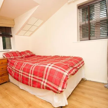 Rent this 1 bed house on Ashby Place in Packe Street, Loughborough
