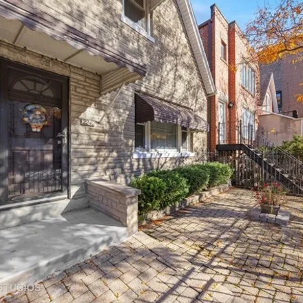 Image 3 - 2242 West Taylor Street, Chicago, IL 60612, USA - House for sale