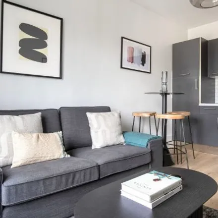 Image 8 - 98 Rue Caulaincourt, 75018 Paris, France - Apartment for rent