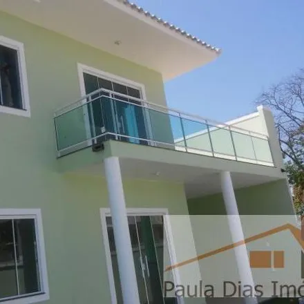 Buy this 3 bed house on Escola Estadual Edmundo Silva in Rua Bernardo Vasconcelos, Centro