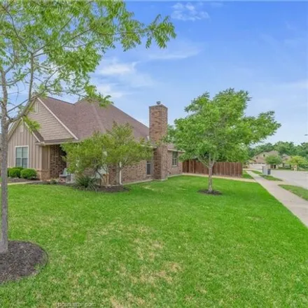 Image 2 - 4323 Rock Bend Drive, College Station, TX 77845, USA - House for sale